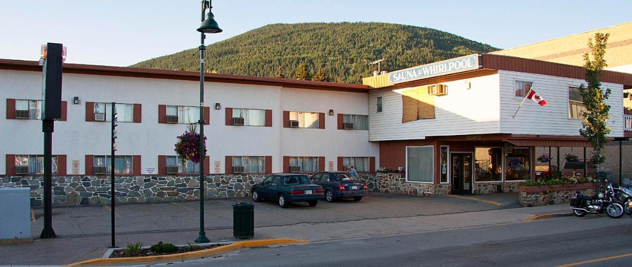 Downtowner Motor Inn Creston Ngoại thất bức ảnh